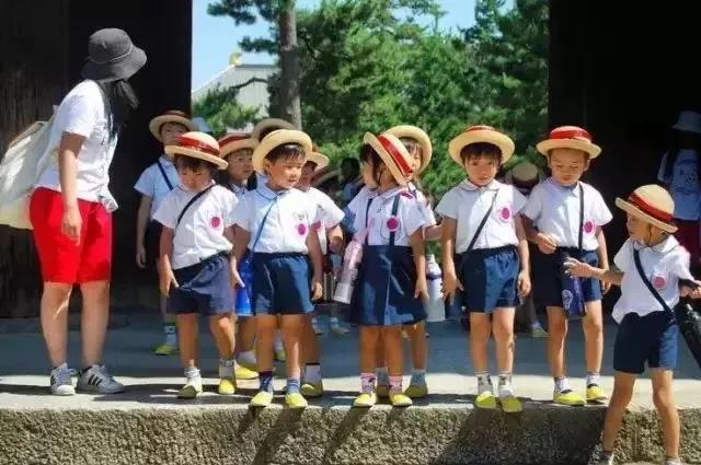 日韓孩子在艾灸，中國孩子跑醫(yī)院，不艾灸VS艾灸差距超乎想象