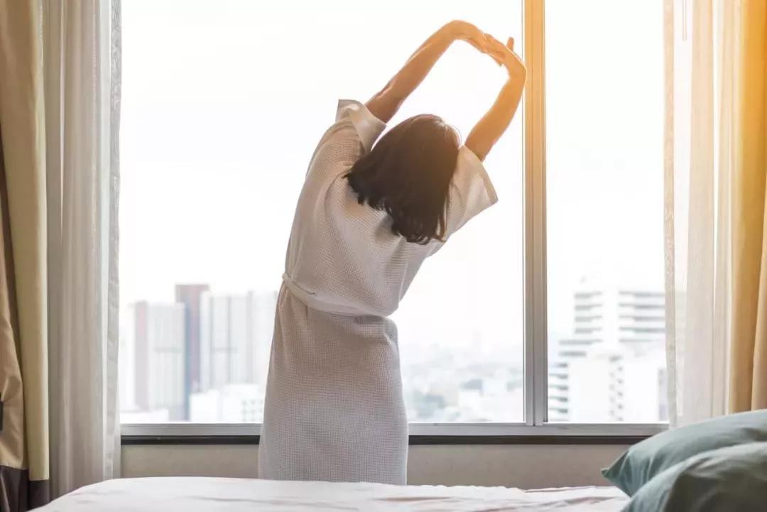 晨起這7個(gè)癥狀，說明虛寒入骨，此時(shí)艾灸正當(dāng)時(shí)!
